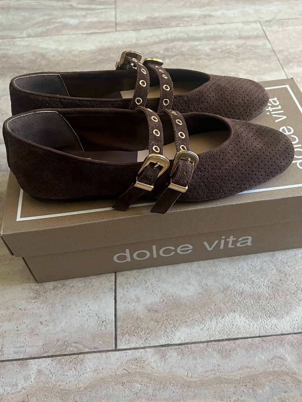 Dolce Vita Baylee Grommet Dark Brown Ballet Flats - Picture 11 of 12